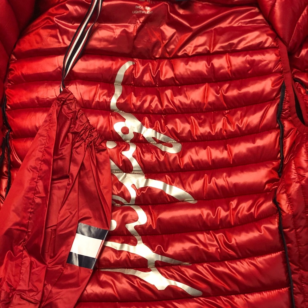 Tommy Hilfiger Vest - Picture 2 of 4